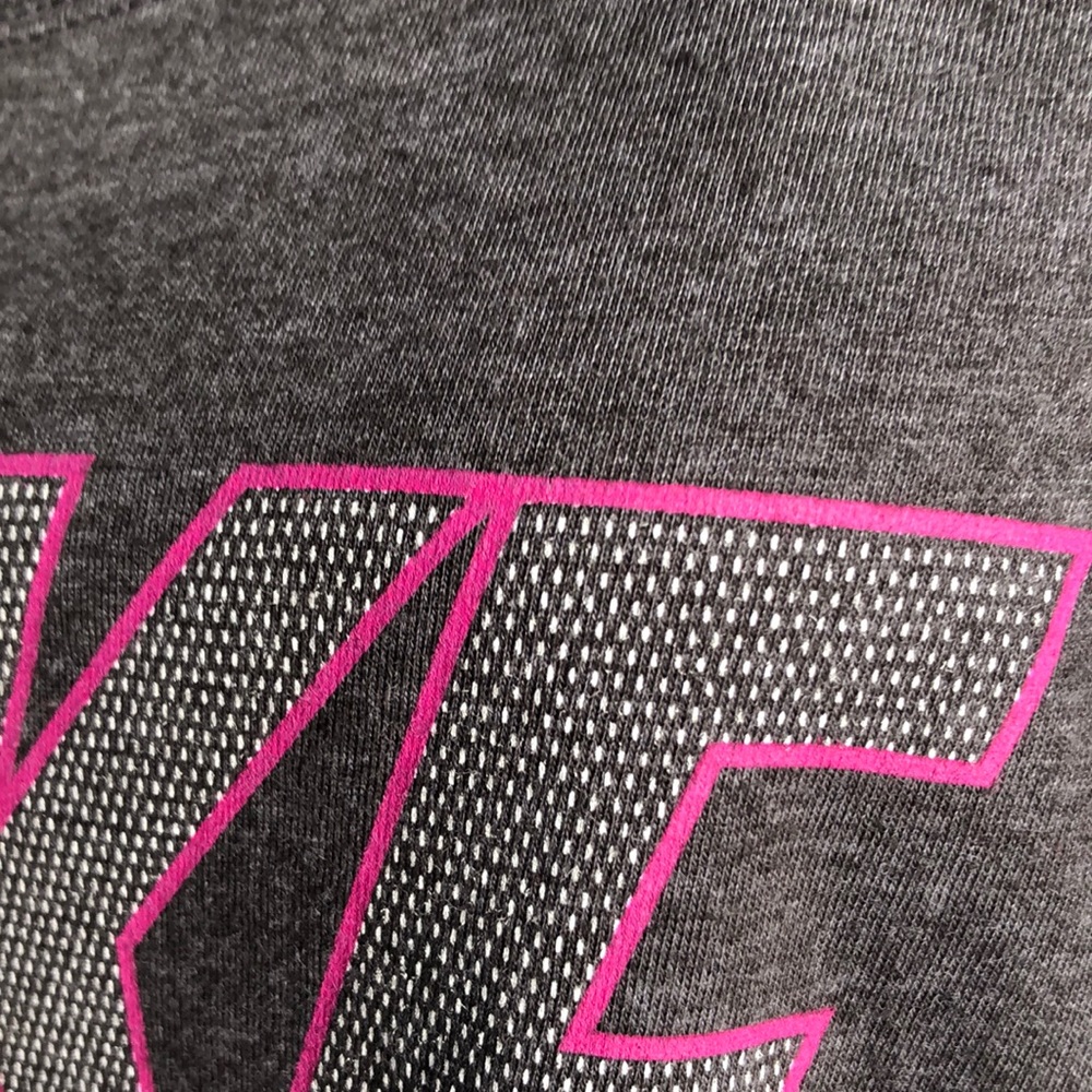 NWOT Nike T-shirt - Picture 5 of 6